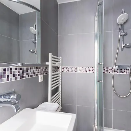 Guestready -cozy With Eiffel Tower View Appartamento Parigi