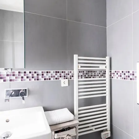 Guestready -cozy With Eiffel Tower View Parigi